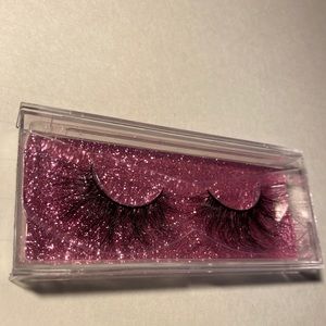 Mink eyelashes 🦋 $10